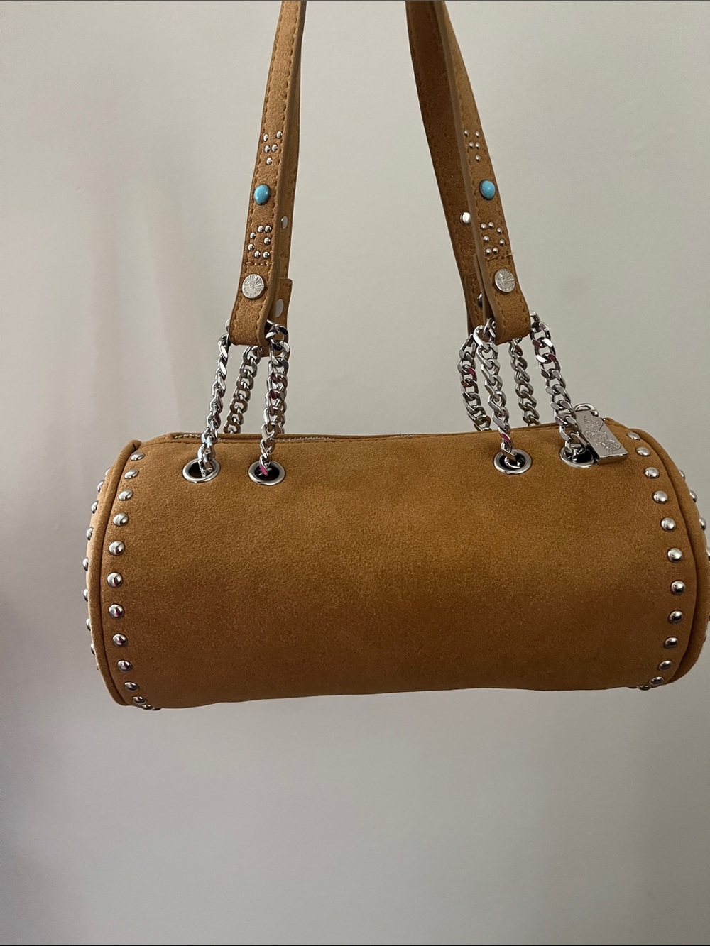 NWT Von Dutch Studded Barrel Shoulder Bag with Chain Straps & Teal Gems - Picture 3 of 7